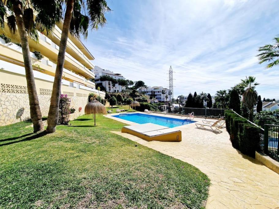 Royal Golf View: 2Br, Pools & Ac Apartment Sitio de Calahonda Ngoại thất bức ảnh