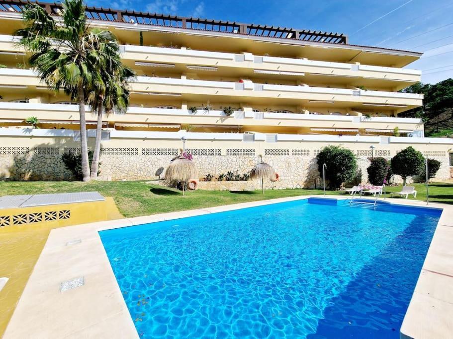 Royal Golf View: 2Br, Pools & Ac Apartment Sitio de Calahonda Ngoại thất bức ảnh