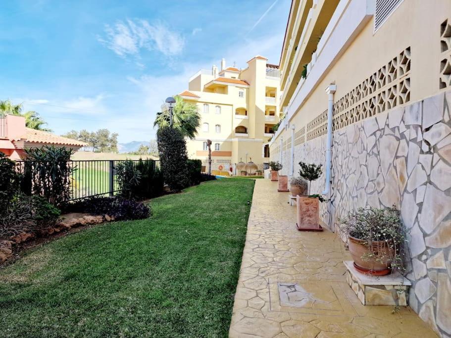 Royal Golf View: 2Br, Pools & Ac Apartment Sitio de Calahonda Ngoại thất bức ảnh